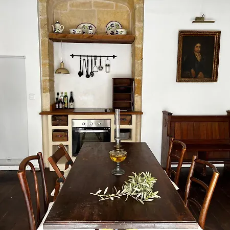 The Old Priory Beaucaire Holiday home